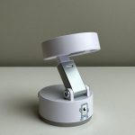 Магнитный держатель Mobile Store белый