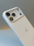 Чехол Mobile Store для Apple iPhone 17 Pro Max белый — изображение 3