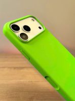 Чехол Mobile Store для Apple iPhone 17 Pro зеленый — изображение 3