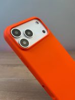 Чехол Mobile Store для Apple iPhone 17 Pro оранжевый — изображение 3