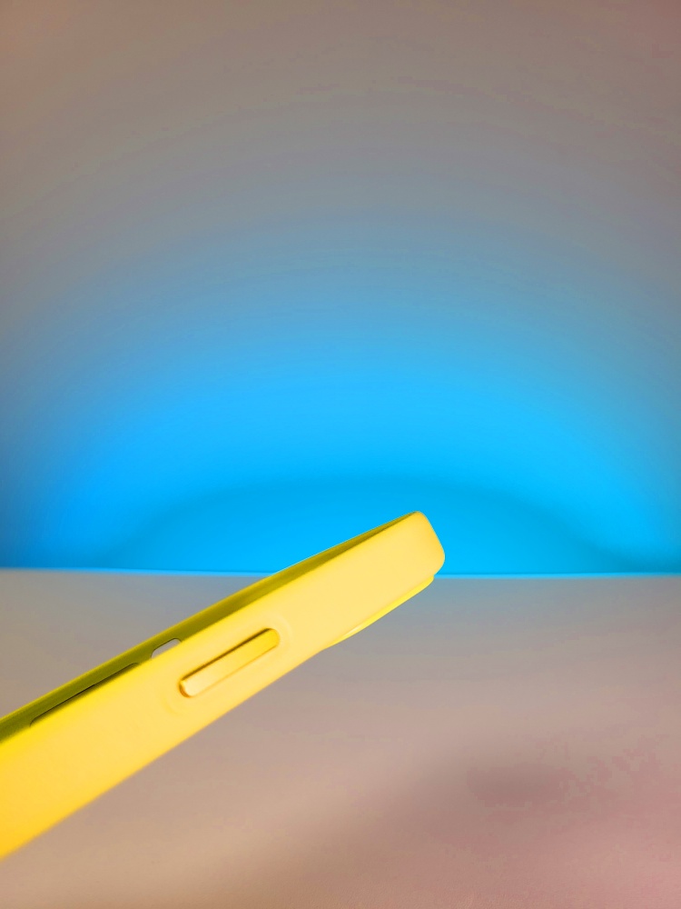 03-847.jpg Чехол Mobile Store для Apple iPhone 14 Pro Max желтый — изображение 3