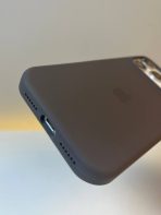 Чехол Mobile Store для Apple iPhone 17 Pro темно-коричневый — изображение 4