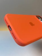 Чехол Mobile Store для Apple iPhone 17 Pro светло-оранжевый — изображение 4