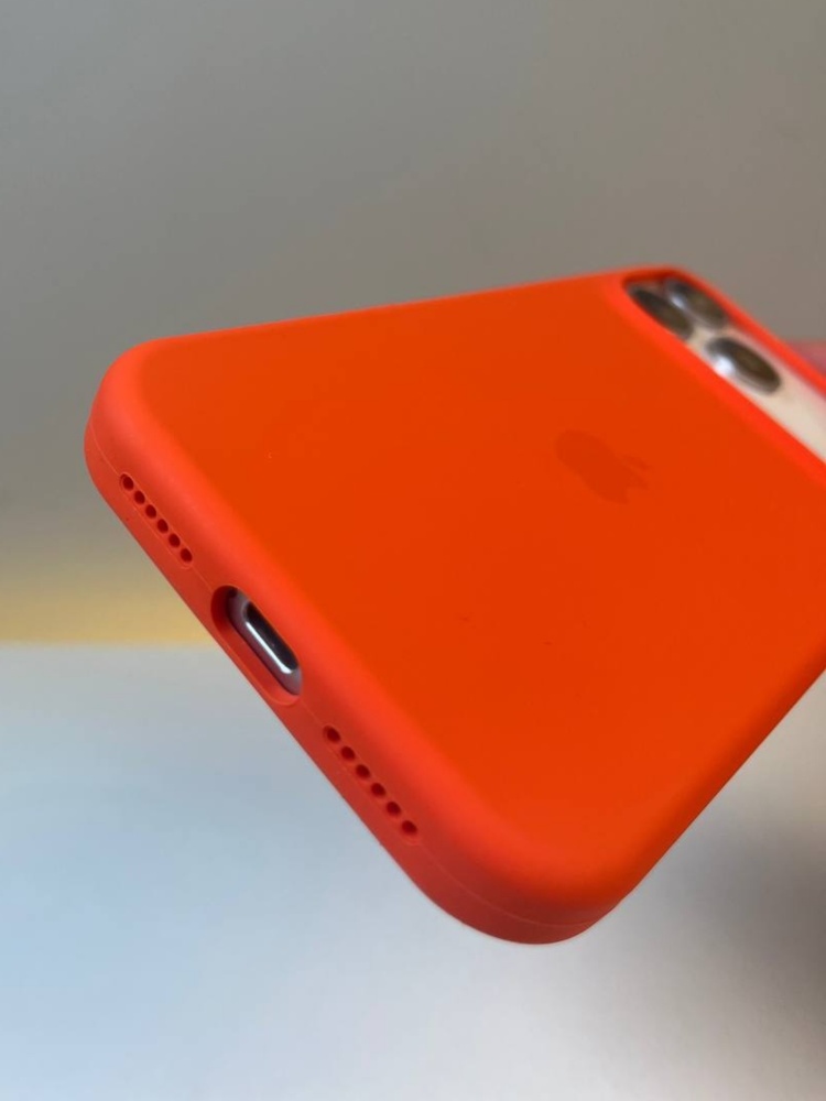 04-744.jpg Чехол Mobile Store для Apple iPhone 17 Pro Max оранжевый — изображение 4